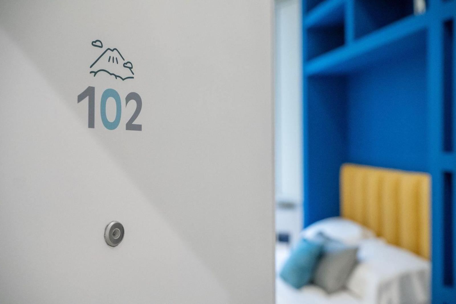 Bovio Boutique Studio Apartment Неаполь Экстерьер фото