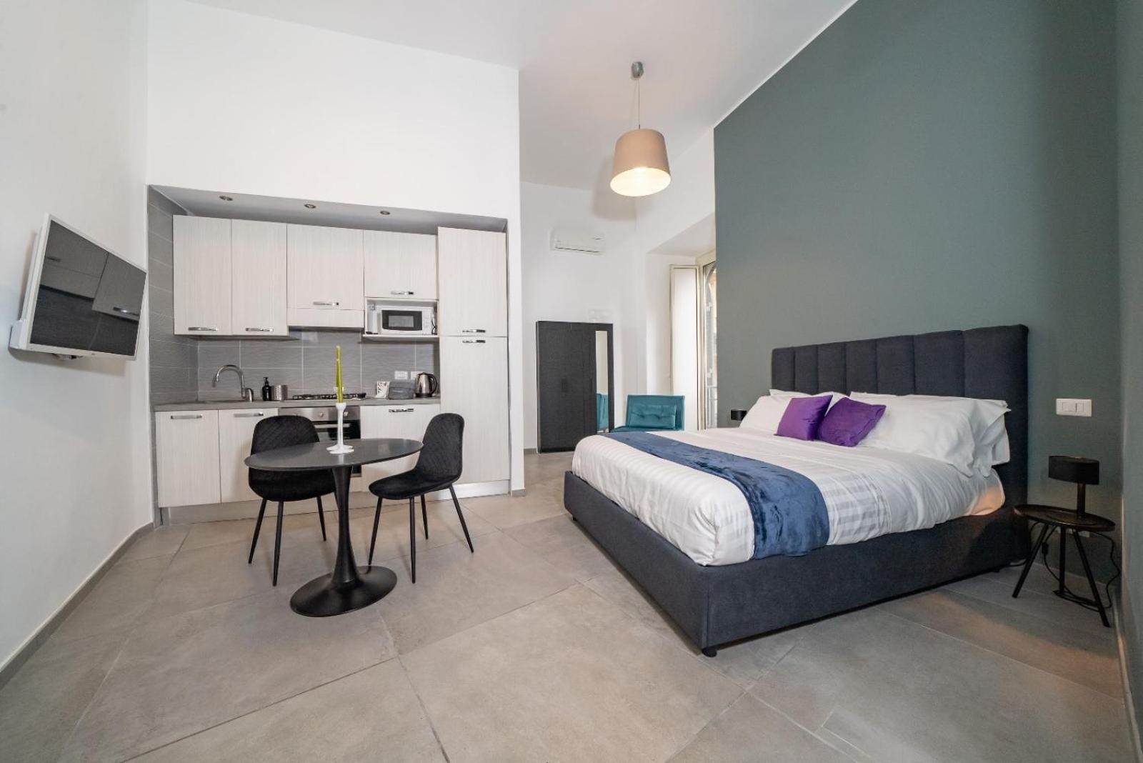 Bovio Boutique Studio Apartment Неаполь Экстерьер фото